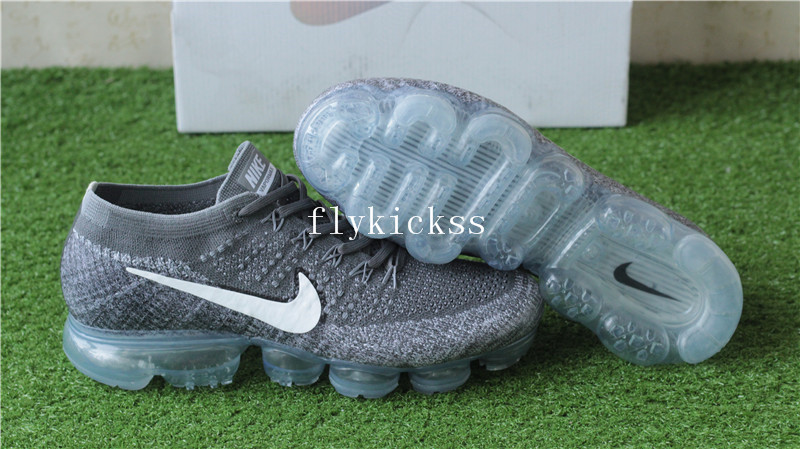 Nike Air VaporMax Flyknit Dark Grey